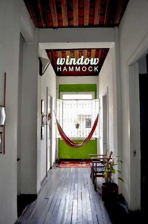 La Casa Cafe Guesthouse Cali Bed & Breakfast